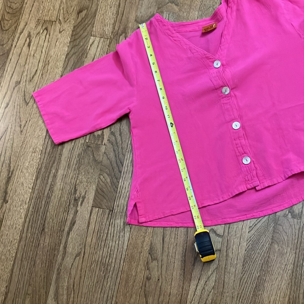 Oh My Gauze! Fuchsia M Button Down Shirt 3/4 Sleeve Vneck SideSlits Relaxed Fit - Picture 9 of 16